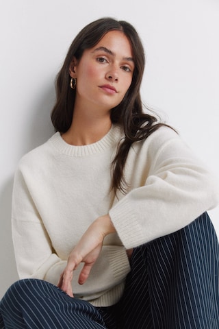 Springfield Pullover in Beige