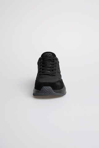 Soccx Sneakers in Black