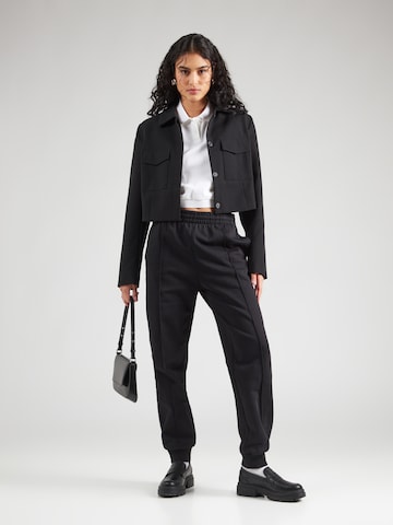 DKNY Tapered Hose in Schwarz