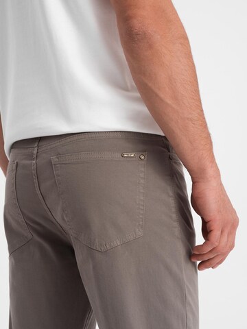 Coupe slim Pantalon chino 'OM-PACP-0151' Ombre en beige