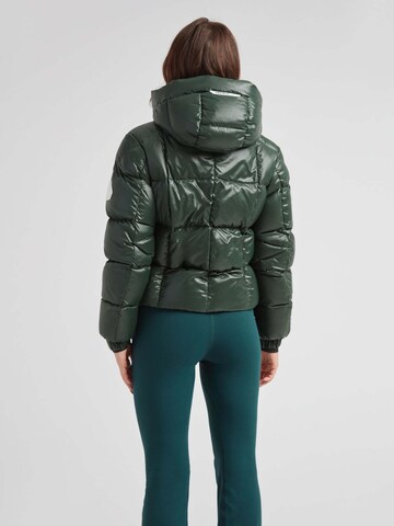 Veste outdoor ' EZ Boxed Crop Puffer Lux ' JACK1T en vert