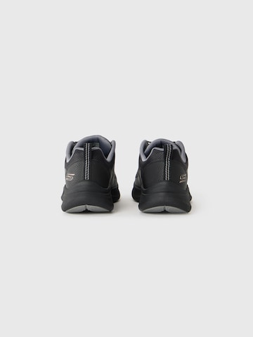 SKECHERSNiske tenisice 'BOBS MODE FLEX' - crna boja