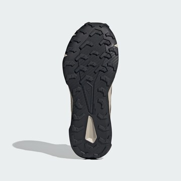 Chaussure basse 'Tracefinder 2' ADIDAS TERREX en marron