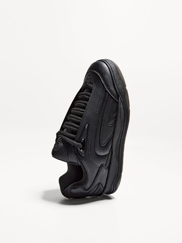 Baskets basses Bershka en noir