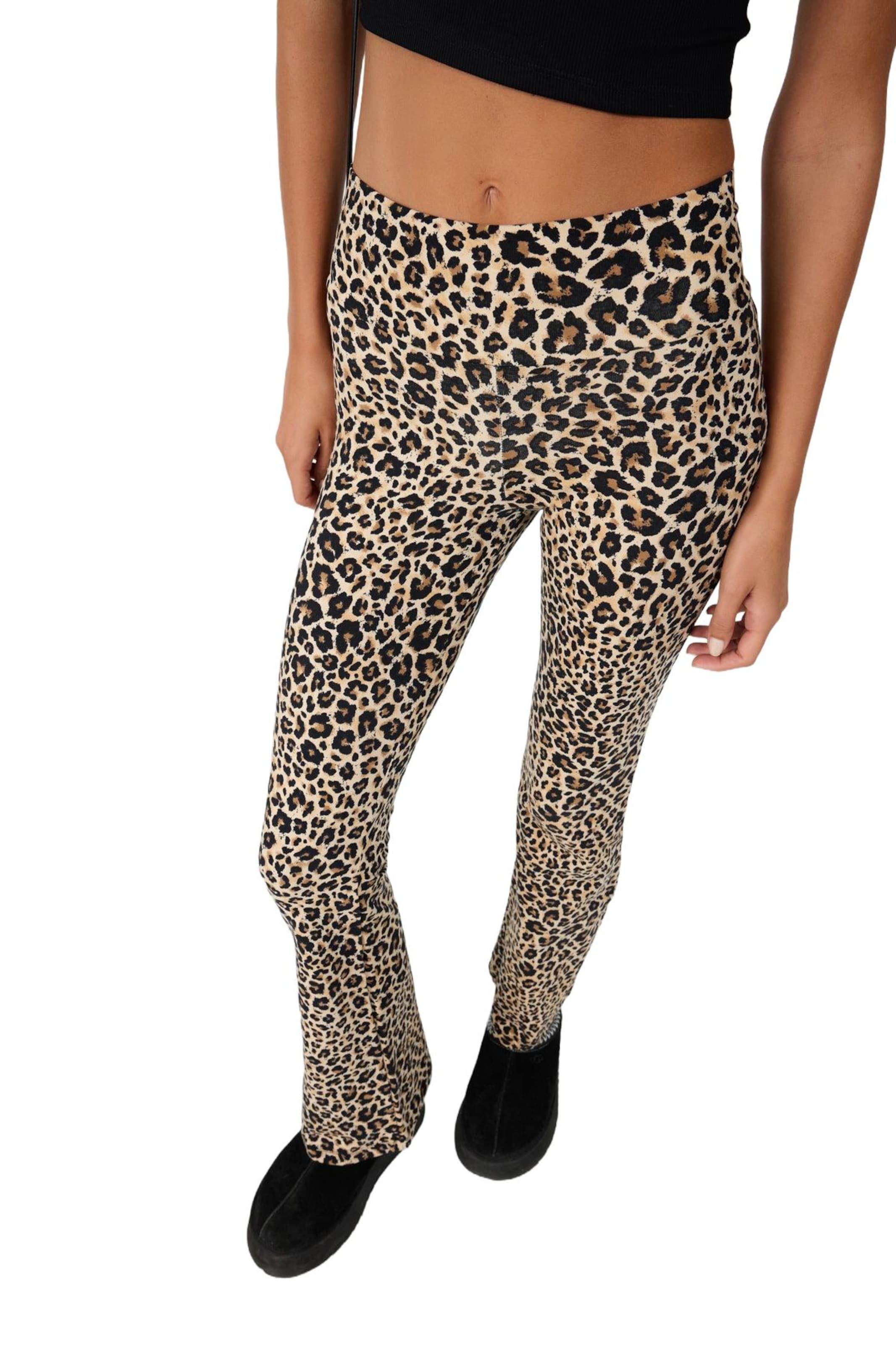 évasé Pantalon No Matter What en marron : devant