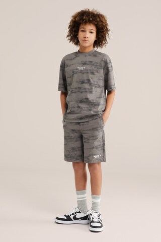 WE Fashion Regular Trousers in Grey
