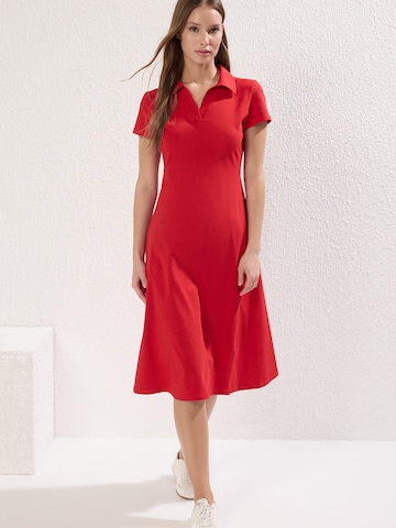 Trendyol Kleid in Rot
