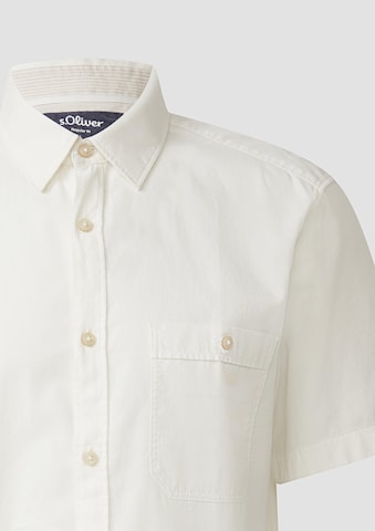 s.Oliver Regular fit Button Up Shirt in White