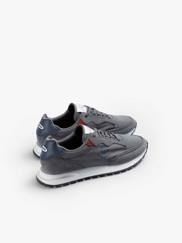 Scalpers Platform trainers ' ' in Grey