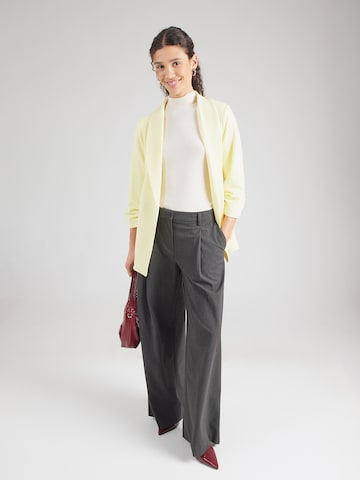 ABOUT YOU Blazers 'Marica' in Geel