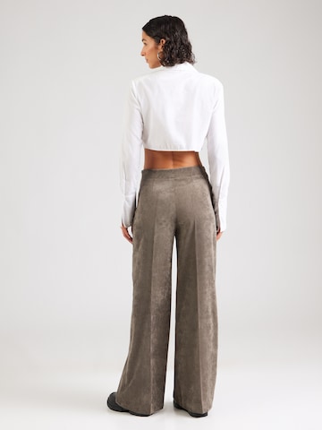 Wide leg Pantaloni con piega frontale 'BEFORE' di DRYKORN in grigio