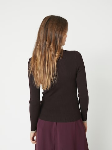 Pull-over co'couture en marron