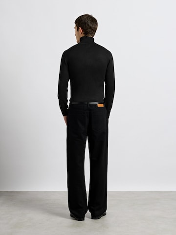 Burocs Sweater in Black
