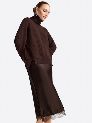 Fustă de la Rich & Royal pe maro