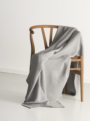 Cradle Studio Deken 'Cosy Occasion Oversize' in Grijs: voorkant