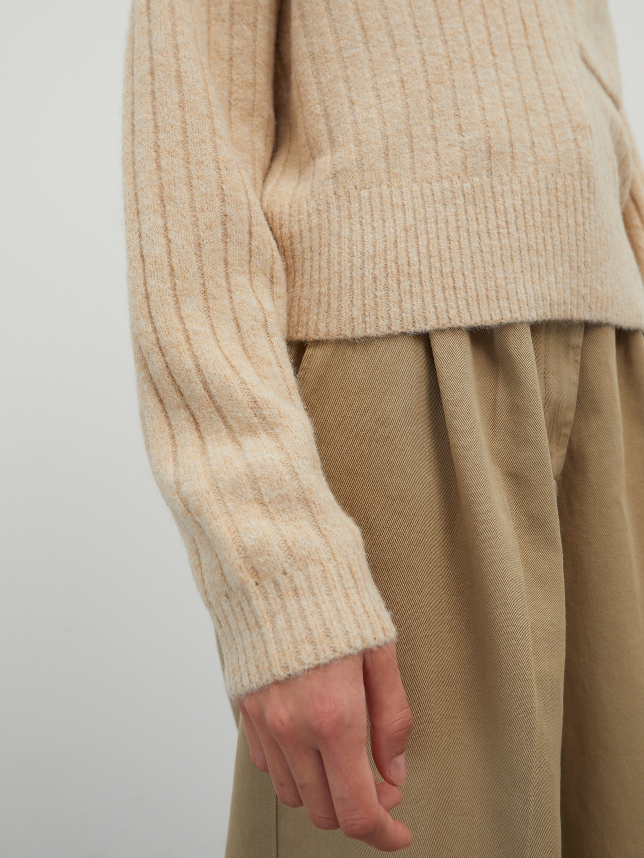 EDITED Producten Trui 'Marian' Beige