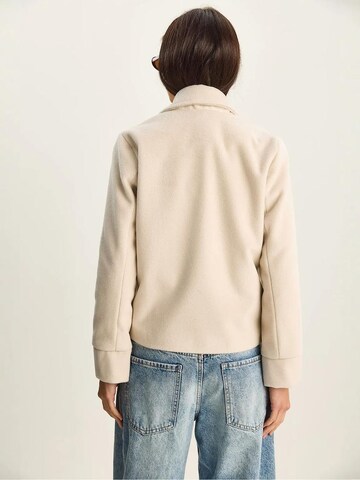 Bianco Lucci Between-Seasons Coat in Beige