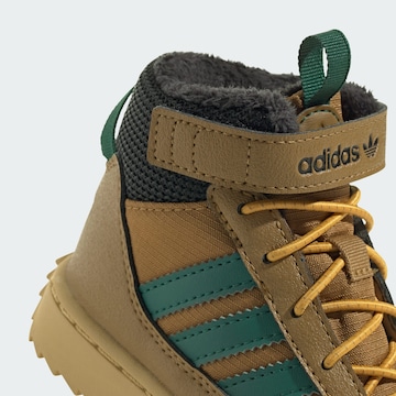 ADIDAS ORIGINALS Støvler 'Superstar' i brun