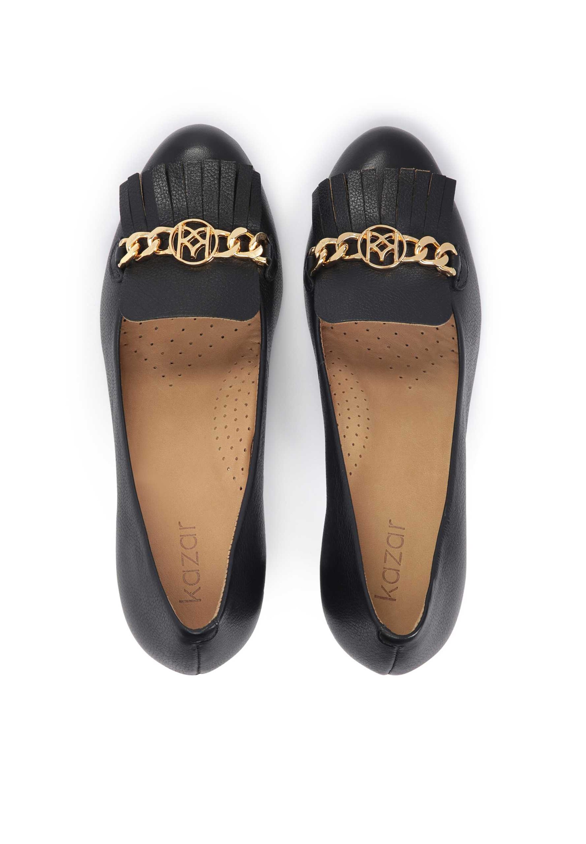 Kazar Pumps in Black