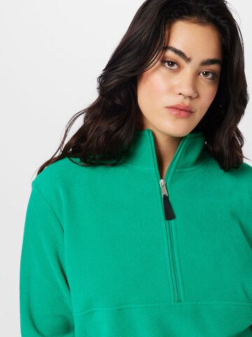 Vero Moda Curve Sweatshirt 'ILSA' in Grün