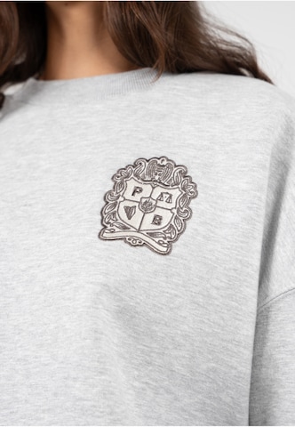 Prohibited Sweatshirt 'Club Member' in Grijs