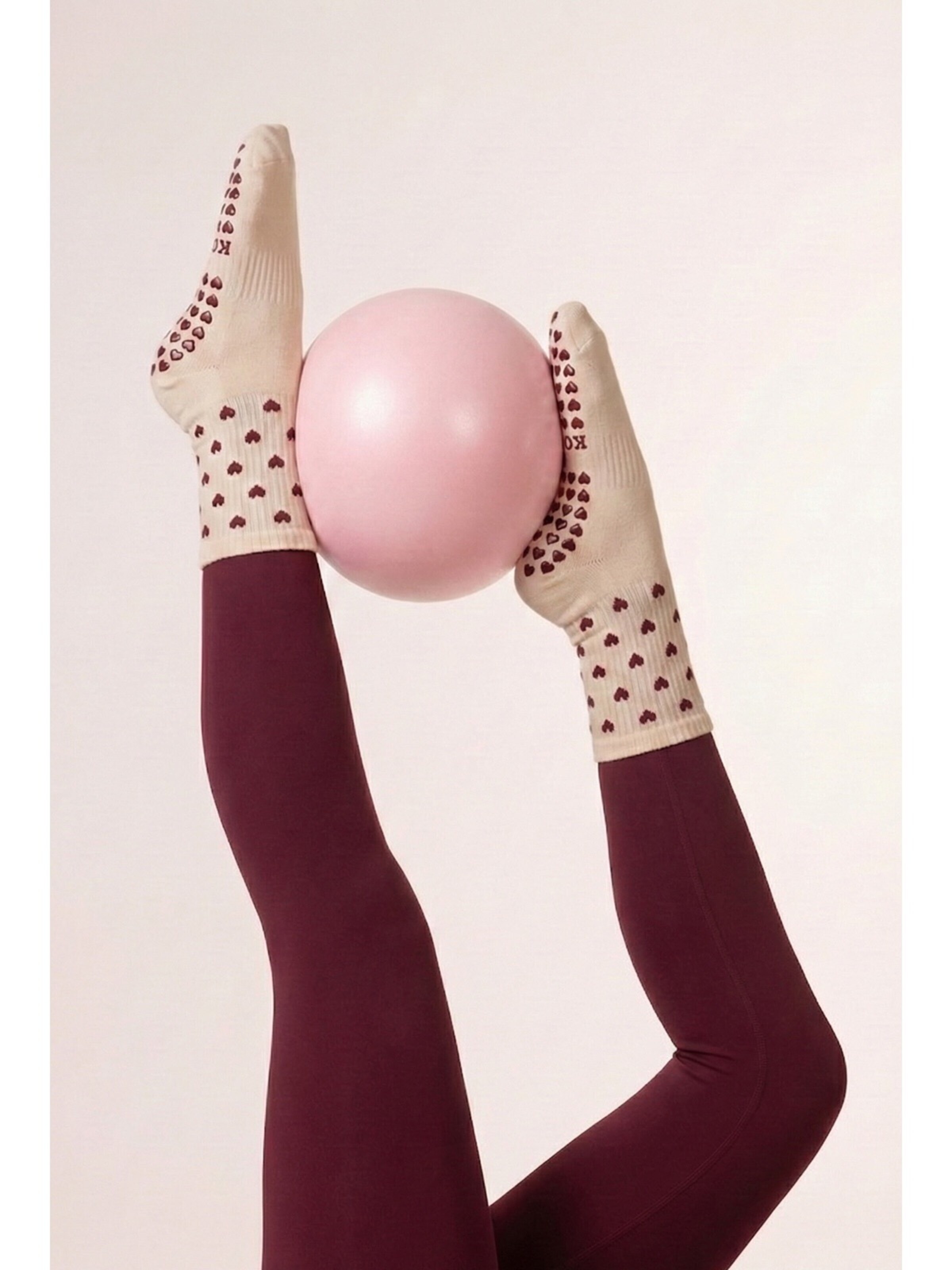 KORRHAUS Sports socks 'Burgundy Cream' in Red