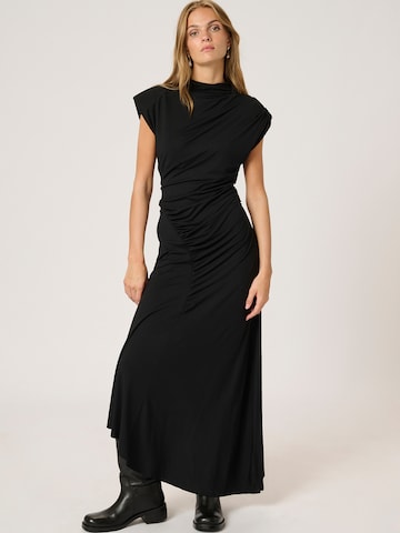 My Essential Wardrobe Šaty 'Allura' – černá: přední strana