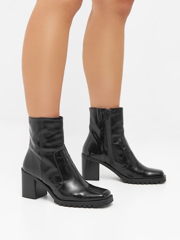 Bianco Chelsea Boots 'BIAPORTO' in Black: front