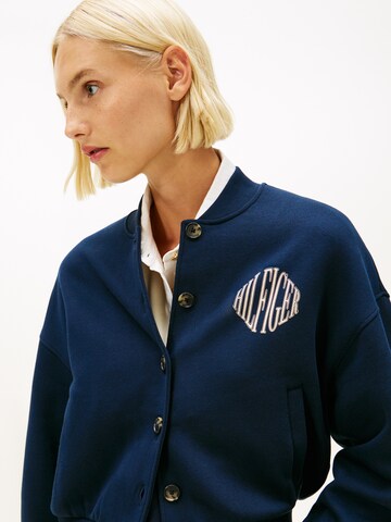 TOMMY HILFIGER Sweatjakke 'VARSITY' i blå