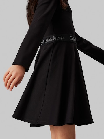 Calvin Klein Jeans Kleid in Schwarz