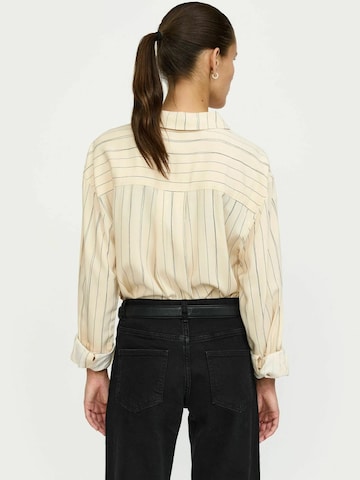 T-shirt ' SRMargot ' Soft Rebels en beige : derrière