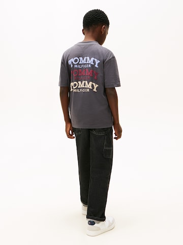 Tricou de la TOMMY HILFIGER pe gri: față