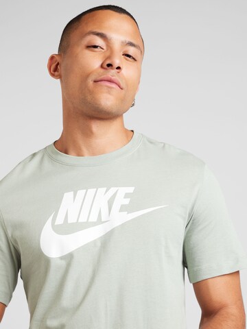 Nike Sportswear Regularny krój Koszulka 'ICON FUTURA' w kolorze zielony