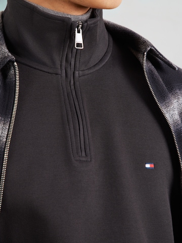 TOMMY HILFIGER Sweatshirt 'ESSENTIAL' in Black