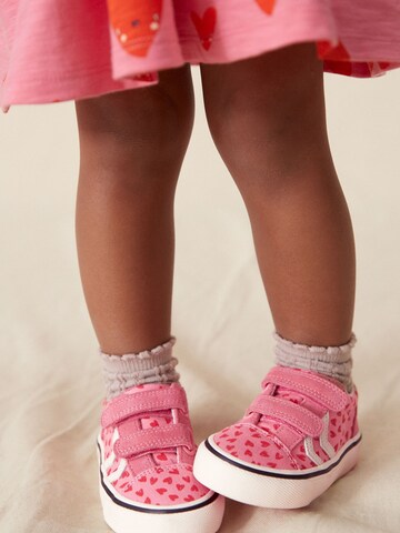 Next Sneaker in Pink