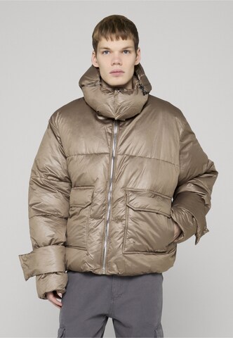 Giacca invernale di Pegador in marrone: frontale