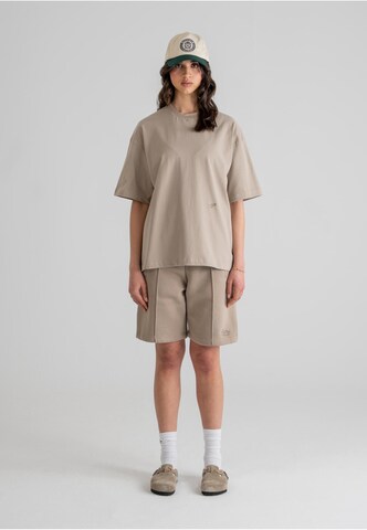 Prohibited Loosefit Shorts 'Hometown' in Grau