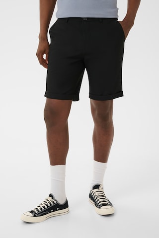 Matinique Regular Chinohose in Schwarz