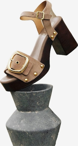 Desa Strap sandal 'Plateau-Sandalen' in Grey: front