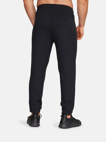 GOLD´S GYM APPAREL Tapered Workout Pants 'Eric' in Black