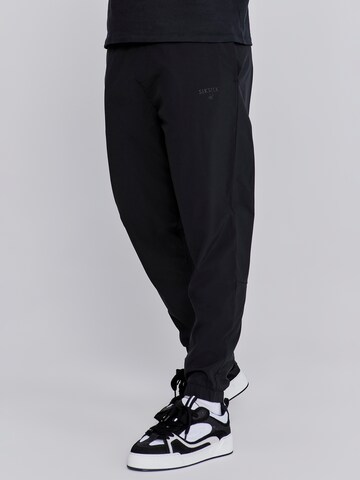 Tapered Pantaloni di SikSilk in nero