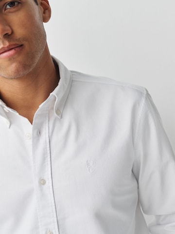 Coupe slim Chemise Next en blanc