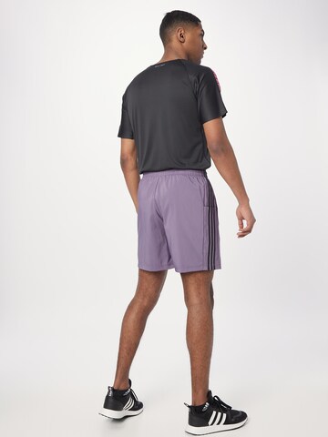 purpurinė ADIDAS SPORTSWEAR Standartinis Sportinės kelnės 'Essentials Chelsea'