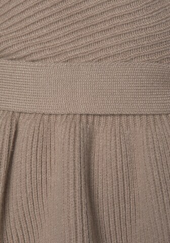 LASCANA Pullover in Beige