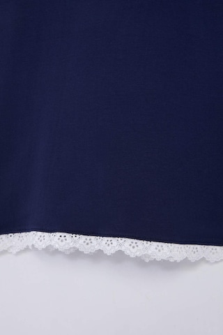Trendyol Curve - Camiseta de noche en azul
