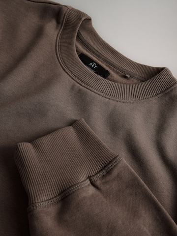 The Set Суичър в пъстро