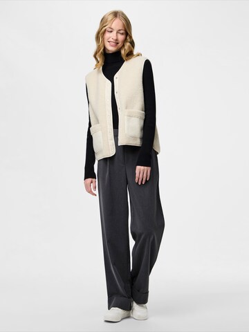 PIECES Vest 'PCJUNE' in Beige
