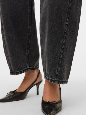 VERO MODA Baggy Jeans 'VMZELDA' i sort