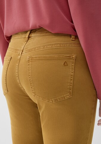 TRIANGLE Slimfit Jeans in Geel