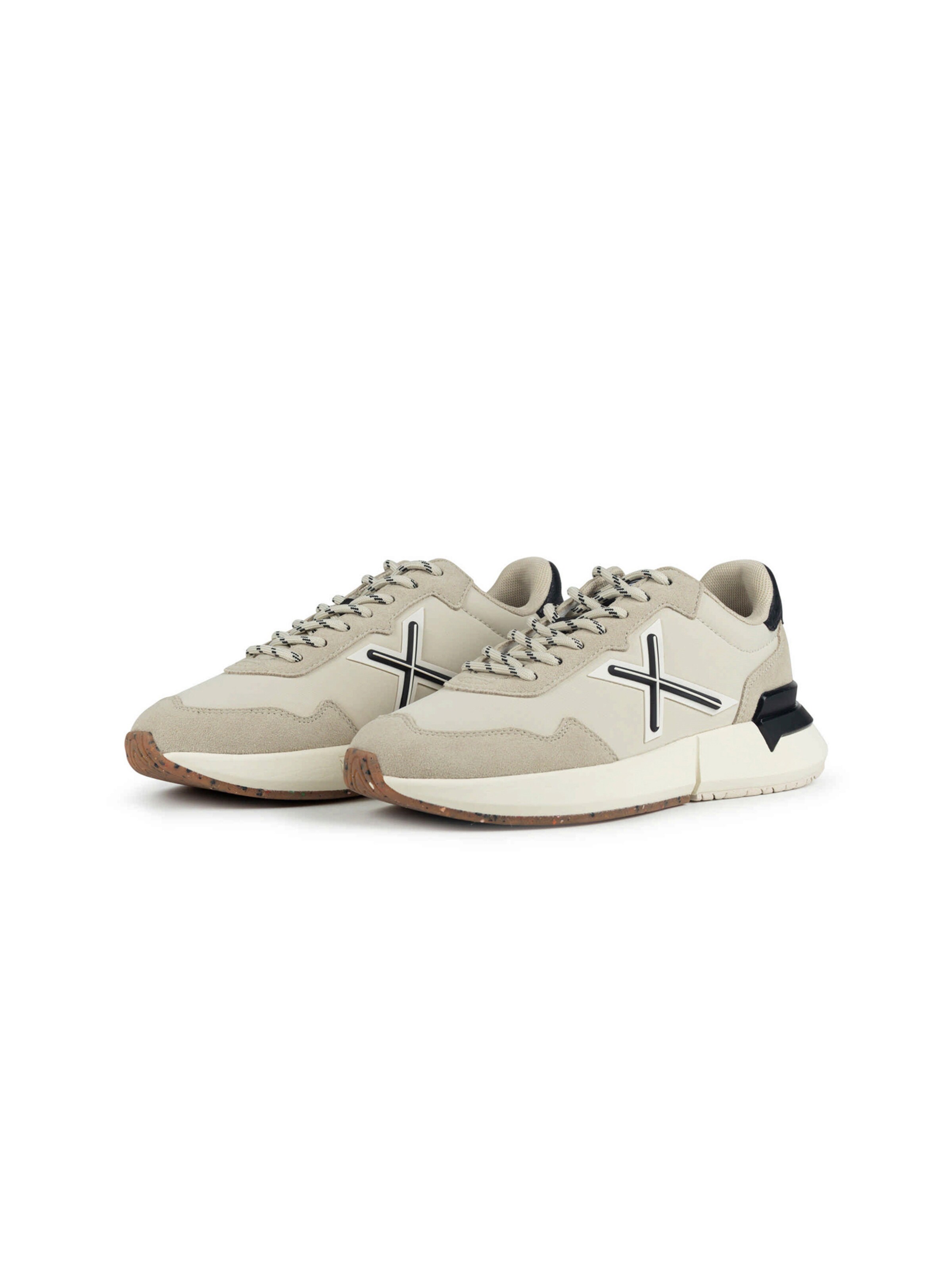 MUNICH Sneakers laag 'VERSUS' in Beige: voorkant